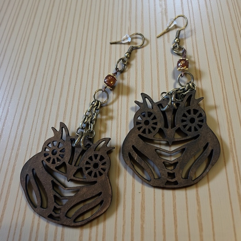 Vintage Brown Wooden Owl Dangle Earrings